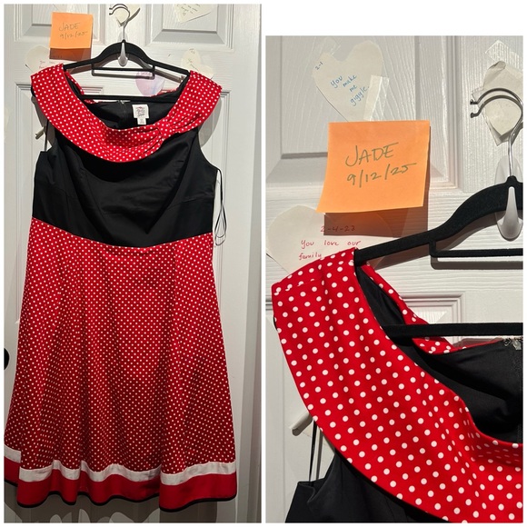 Disney Dress Shop Minnie Mouse Dots 1x - Picture 1 of 6